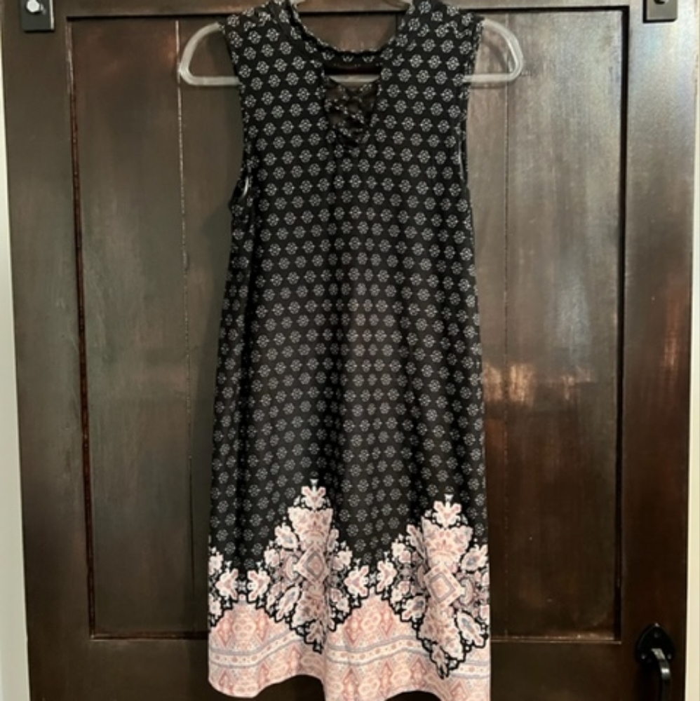 EUC Sleeveless Swing Dress